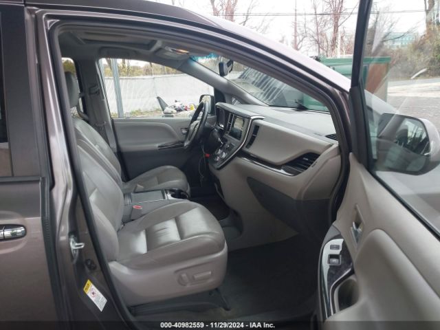 5TDYK3DC8FS592367 Toyota Sienna Xle/limited