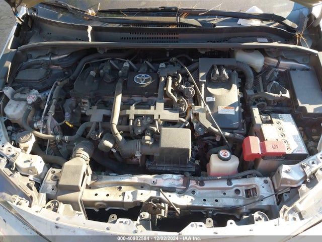 Toyota Corolla Hybrid Le 2021 JTDEAMDE2MJ003319 Image 10