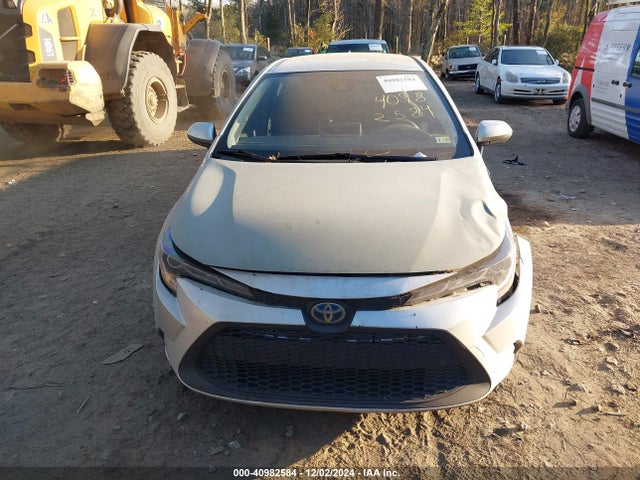 Toyota Corolla Hybrid Le 2021 JTDEAMDE2MJ003319 Image 12