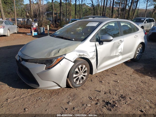 Toyota Corolla Hybrid Le 2021 JTDEAMDE2MJ003319 Image 2