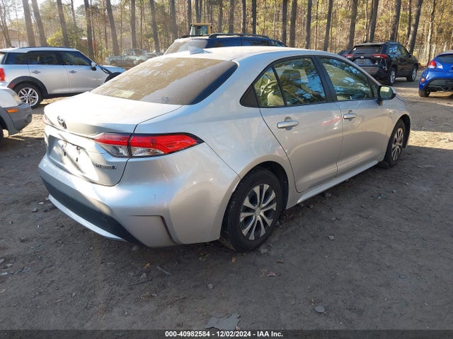Toyota Corolla Hybrid Le 2021 JTDEAMDE2MJ003319 Image 4