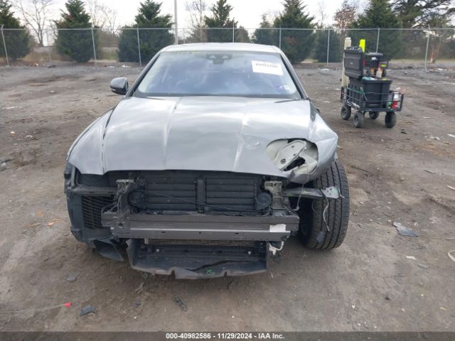 SAJBD4BV6HCY44052 Jaguar Xf 35t Premium