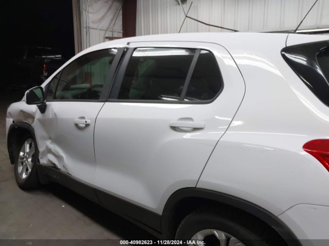 3GNCJKSB4GL265593 Chevrolet Trax 1ls
