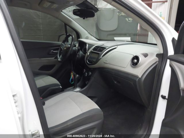 3GNCJKSB4GL265593 Chevrolet Trax 1ls