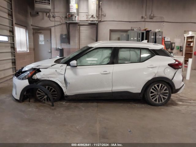 3N1CP5CVXML533949 Nissan KICKS SV