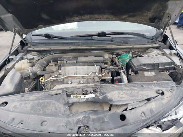 1C3CCCFBXFN567783 Chrysler 200 LX