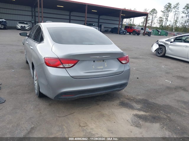 1C3CCCFBXFN567783 Chrysler 200 LX