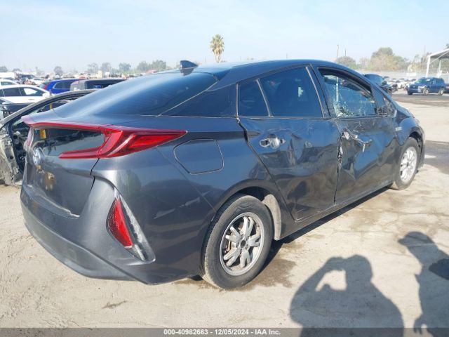 JTDKARFP7H3063850 Toyota Prius Prime Premium