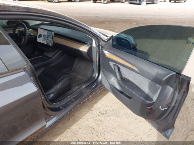 5YJ3E1EB7MF051968 Tesla Model 3 Long Range Dual Motor All-wheel Drive