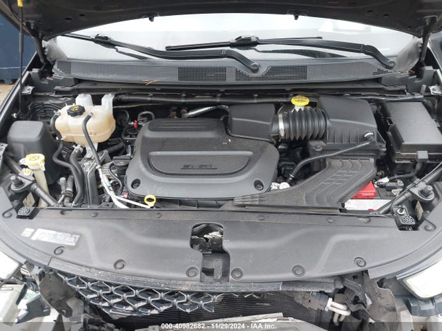 2C4RC1BG9NR118074 Chrysler Pacifica Touring L