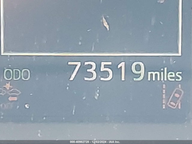 Toyota RAV4 LE 2018 JTMBFREV9JJ259615 Image 15