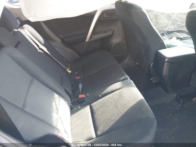 Toyota RAV4 LE 2018 JTMBFREV9JJ259615 Image 8