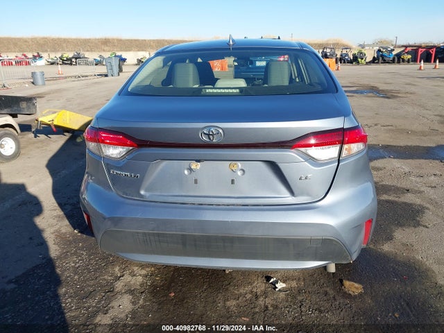 Toyota COROLLA LE 2022 JTDEPMAE2NJ220535 Image 17