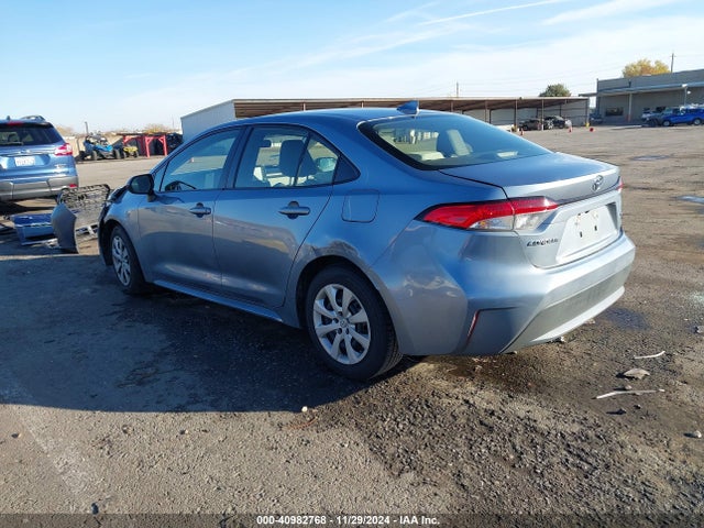 Toyota COROLLA LE 2022 JTDEPMAE2NJ220535 Image 3