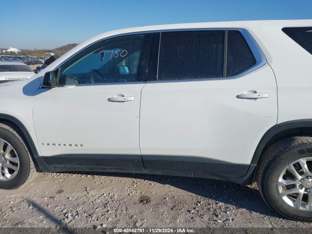 Chevrolet Traverse Ls 2019 1GNERFKW7KJ299202 Image 14