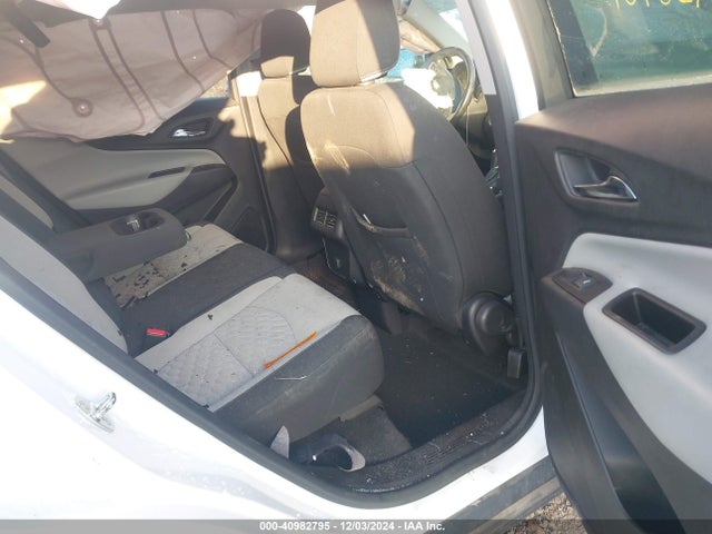 2GNAXTEX1J6177132 Chevrolet EQUINOX LT