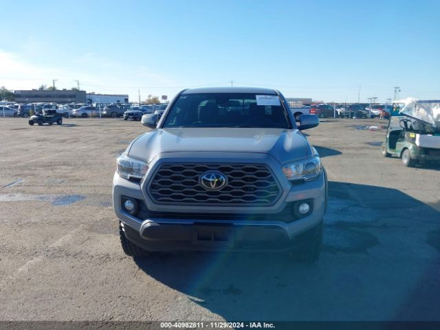 5TFCZ5AN1MX257675 Toyota Tacoma Trd Off-road
