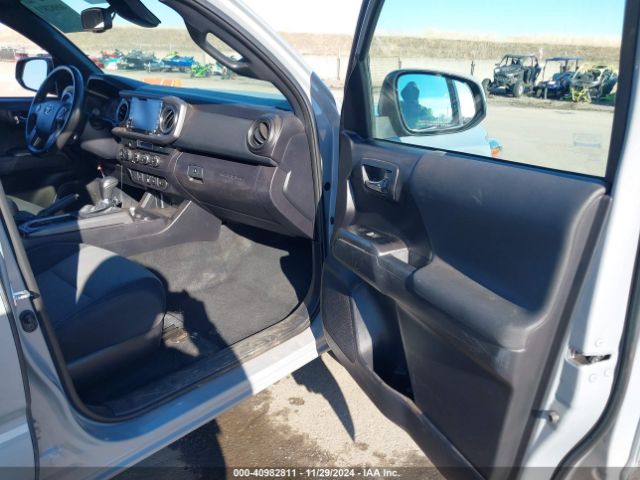 5TFCZ5AN1MX257675 Toyota Tacoma Trd Off-road
