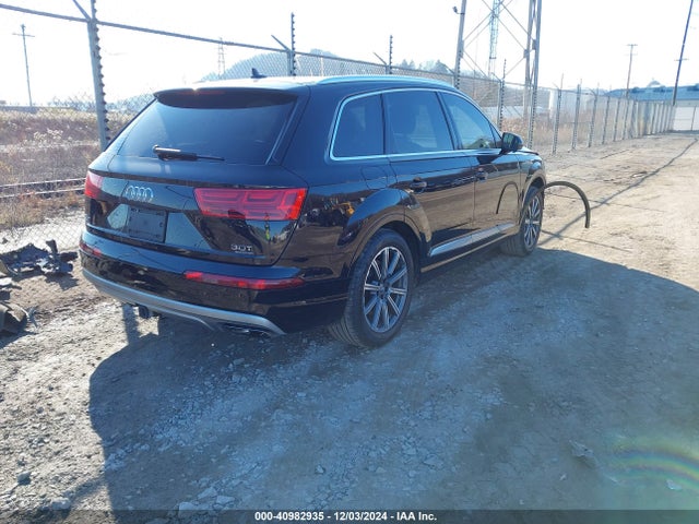 2017 AUDI Q7 WA1LAAF77HD003500 Photo 3