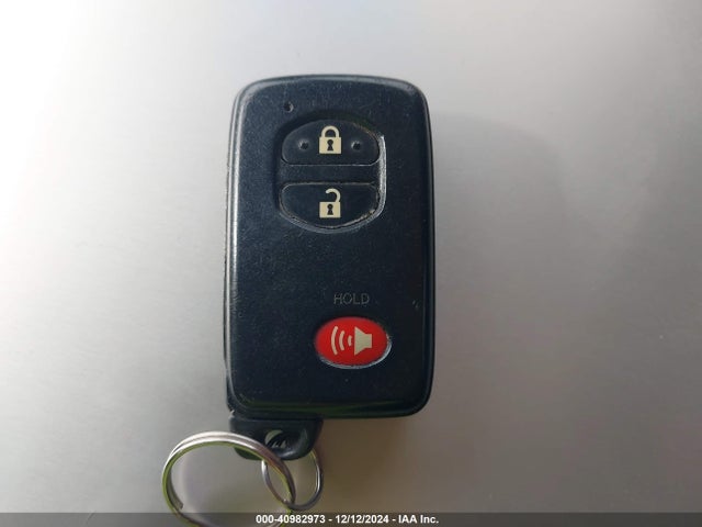 Toyota Prius V Two 2014 JTDZN3EU1E3297193 Image 11
