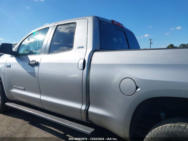 5TFRW5F12GX206831 Toyota Tundra Sr5 5.7l V8