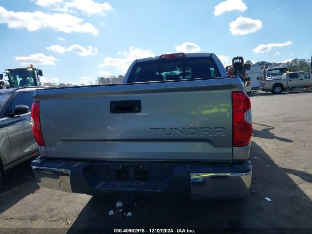 5TFRW5F12GX206831 Toyota Tundra Sr5 5.7l V8