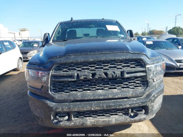 3C6UR5HL3PG587018 RAM 2500 Tradesman  4x4 8' Box