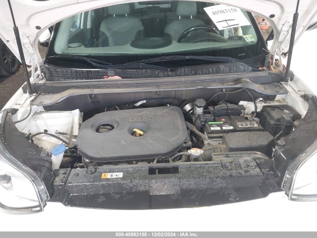 KNDJP3A58J7582305 KIA SOUL +