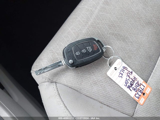 Hyundai TUCSON SEL 2018 KM8J33A48JU695333 Image 11