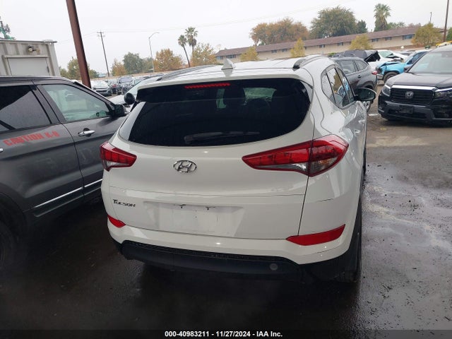 Hyundai TUCSON SEL 2018 KM8J33A48JU695333 Image 16