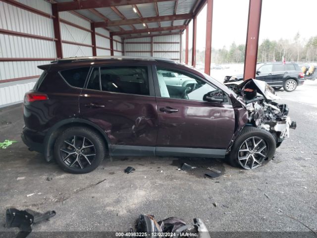 2T3JFREV2HW677182 Toyota RAV4 SE