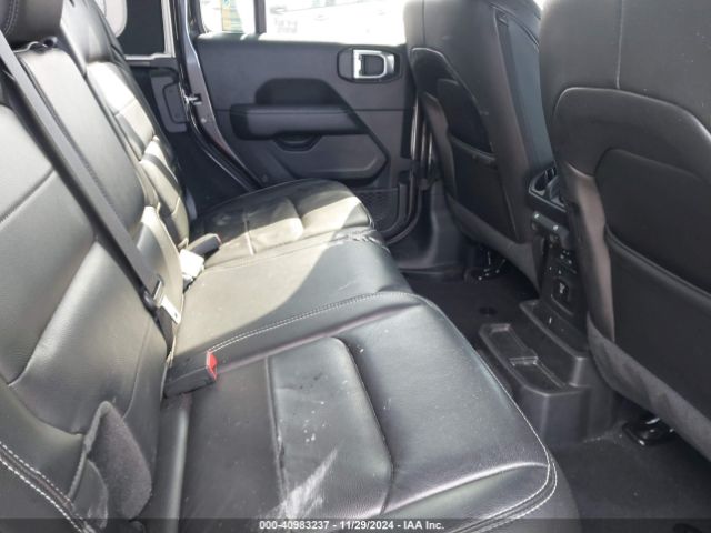 1C4HJXEG6MW502562 Jeep Wrangler Unlimited Sahara 4x4