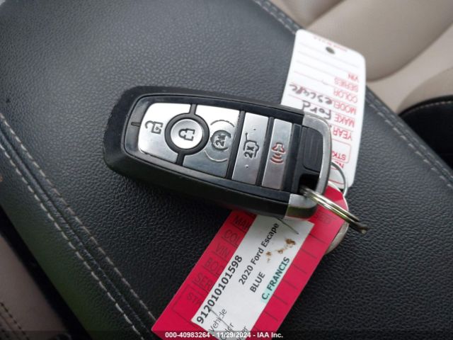 1FMCU9H68LUC67068 Ford ESCAPE SEL