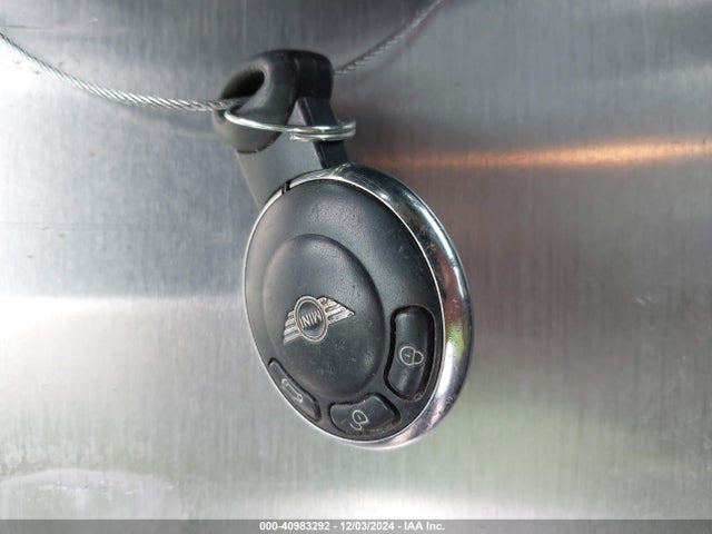 2011 MINI COOPER S WMWSV3C5XBTY15971 Photo 10