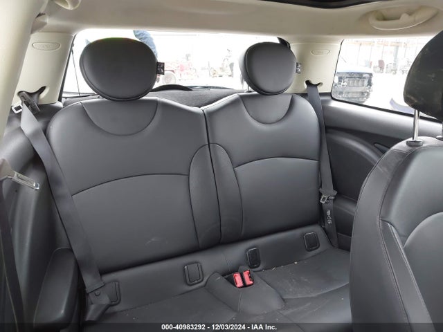 2011 MINI COOPER S WMWSV3C5XBTY15971 Photo 7