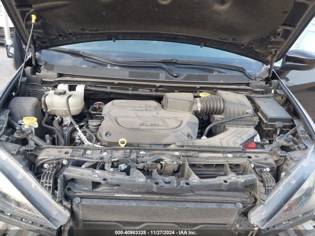 2C4RC1CG1PR516235 Chrysler Voyager Lx