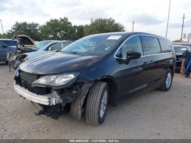 2C4RC1CG1PR516235 Chrysler Voyager Lx