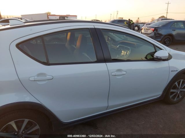 JTDKDTB37J1606297 Toyota Prius C One