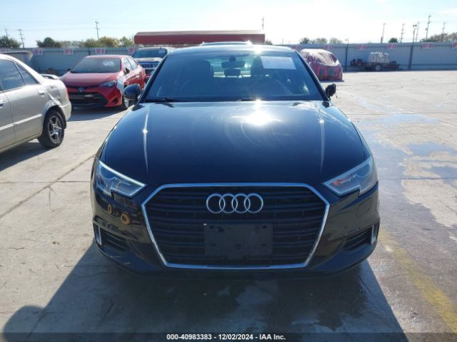 WAUAUGFFXK1016231 Audi A3 40 Premium/40 Titanium Premium