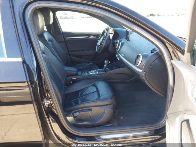WAUAUGFFXK1016231 Audi A3 40 Premium/40 Titanium Premium