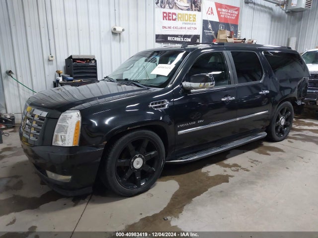 2010 CADILLAC ESCALADE ESV 1GYUKHEF2AR183612 Photo 1