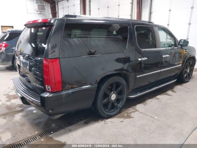 2010 CADILLAC ESCALADE ESV 1GYUKHEF2AR183612 Photo 3
