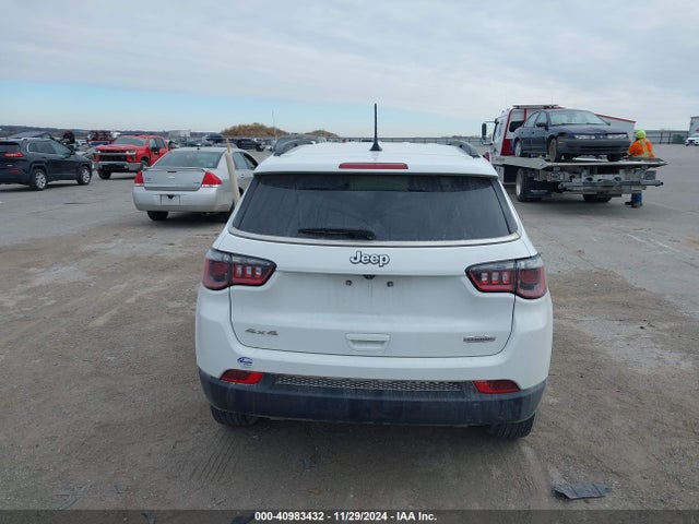 Jeep Compass Latitude 4x4 2023 3C4NJDBN6PT528092 Image 17