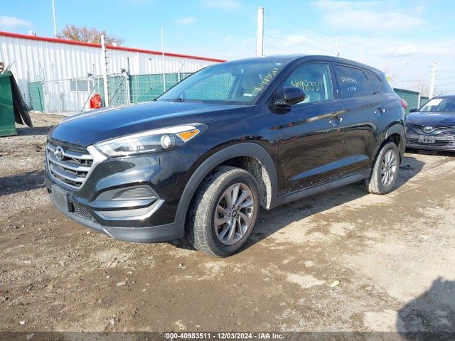Hyundai TUCSON SE 2017 KM8J23A40HU361326 Image 2