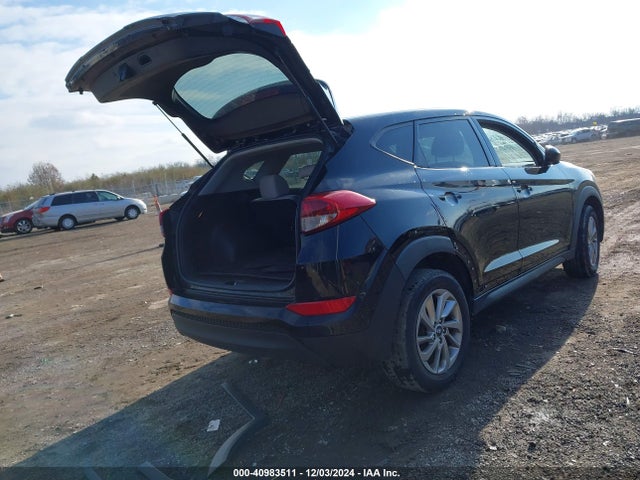 Hyundai TUCSON SE 2017 KM8J23A40HU361326 Image 4