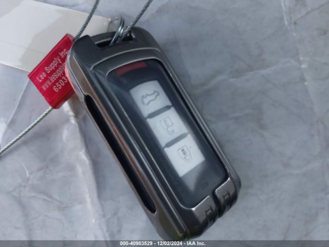 JA4AZ3A32KZ042179 Mitsubishi Outlander Sel