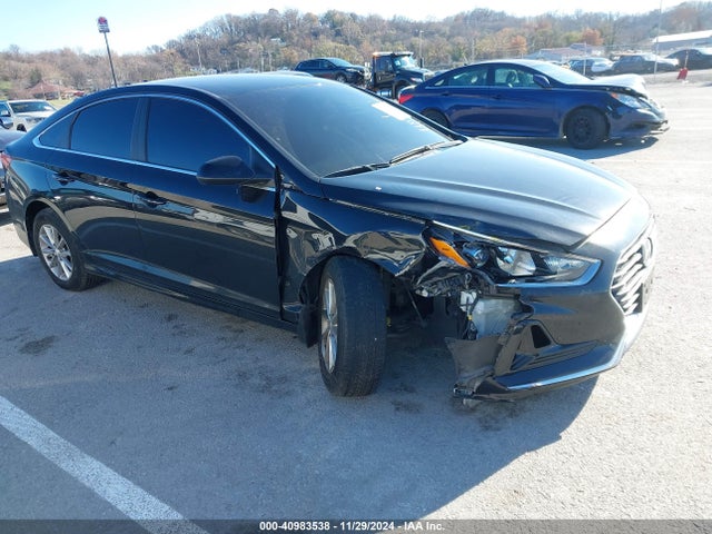 Hyundai SONATA SE 2019 5NPE24AF8KH748544 Image 1