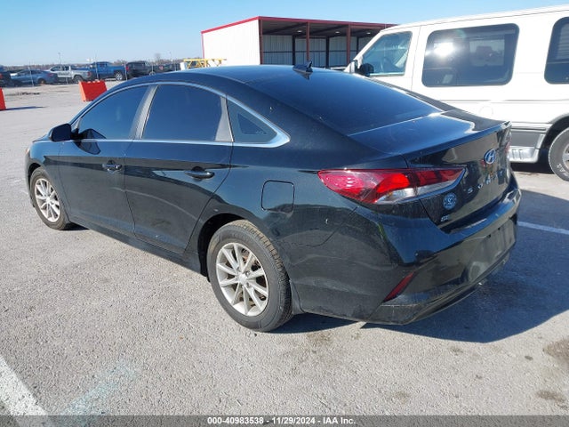 Hyundai SONATA SE 2019 5NPE24AF8KH748544 Image 3