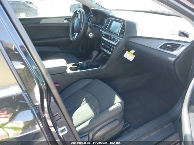 Hyundai SONATA SE 2019 5NPE24AF8KH748544 Image 5