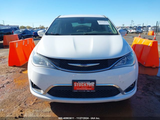 2C4RC1FGXLR176122 Chrysler Pacifica Touring